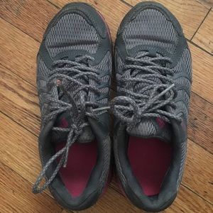 ❌❌SOLD❌❌Columbia Techlite Omni-Grip Gray/Pink Hiking Shoes